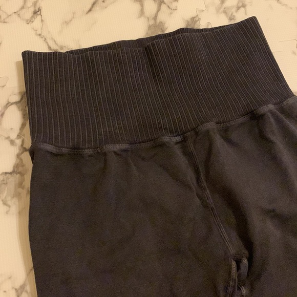 Free People FP Movement Good Karma Leggings High-Rise 7/8 in Washed Black Sz M/L - Picture 10 of 14